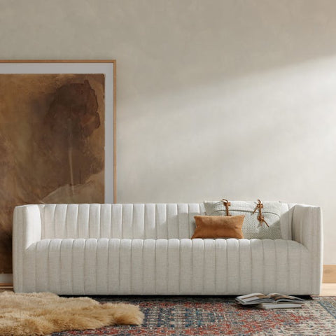 Sofas & Sectionals