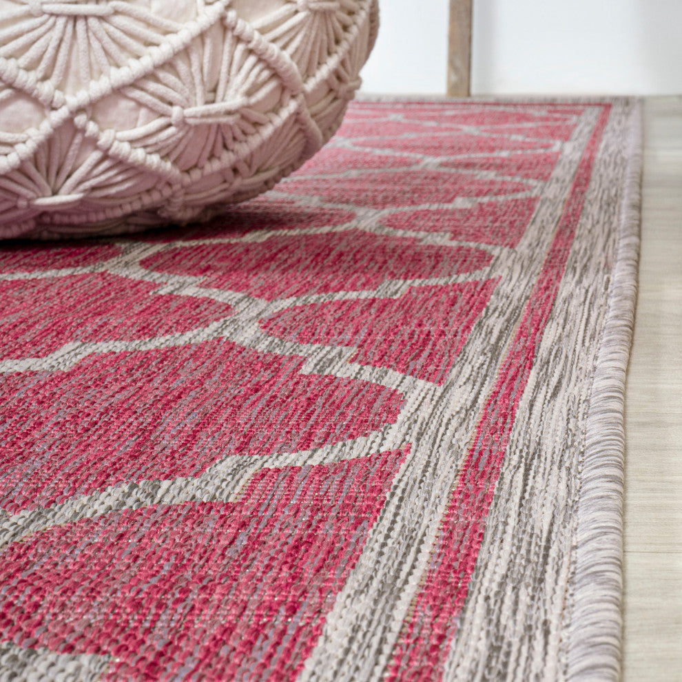 Trebol Moroccan Trellis Textured Weave Indoor/Outdoor, Fuchsia/Light Gray, 2x10