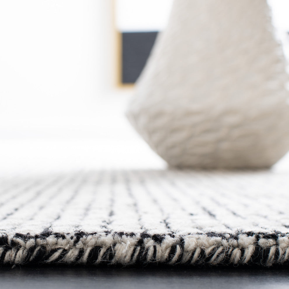 Safavieh Couture Abstract Collection, ABT470 Rug, Ivory/Black, 2'x3'