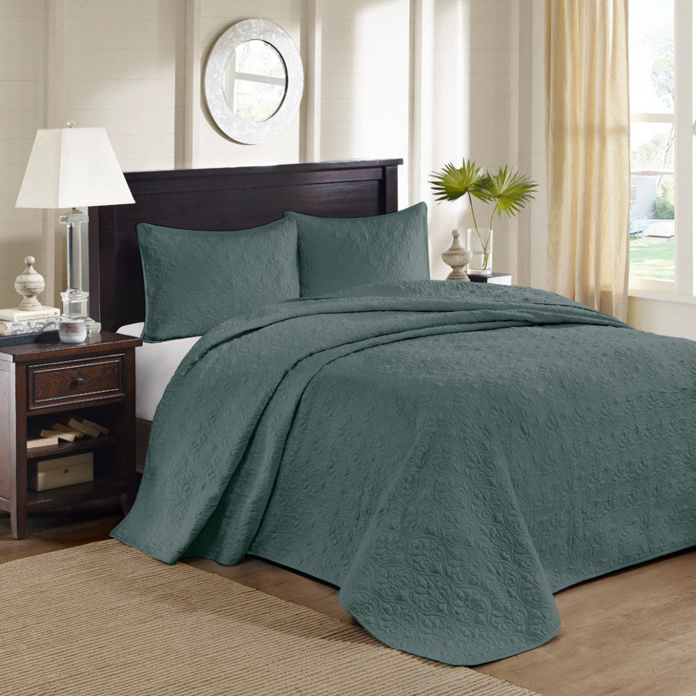 Madison Park Quebec 3 Piece Reversible Bedspread Set