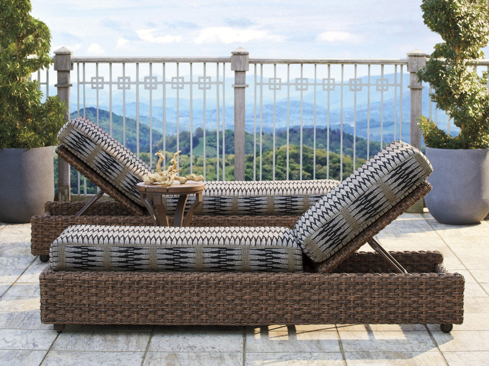 Chaise in Fabric 767171