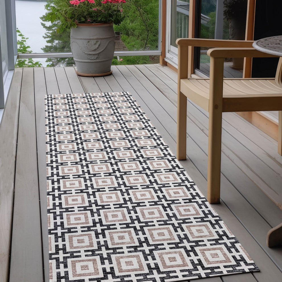 Indoor/Outdoor Marlo MO1 Black Machine Washable 2'3" x 12' Rug