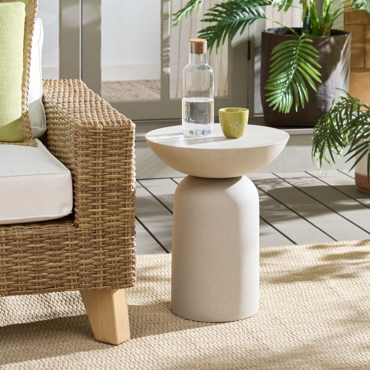 Safavieh Dylan Indoor-Outdoor Side Table, Beige