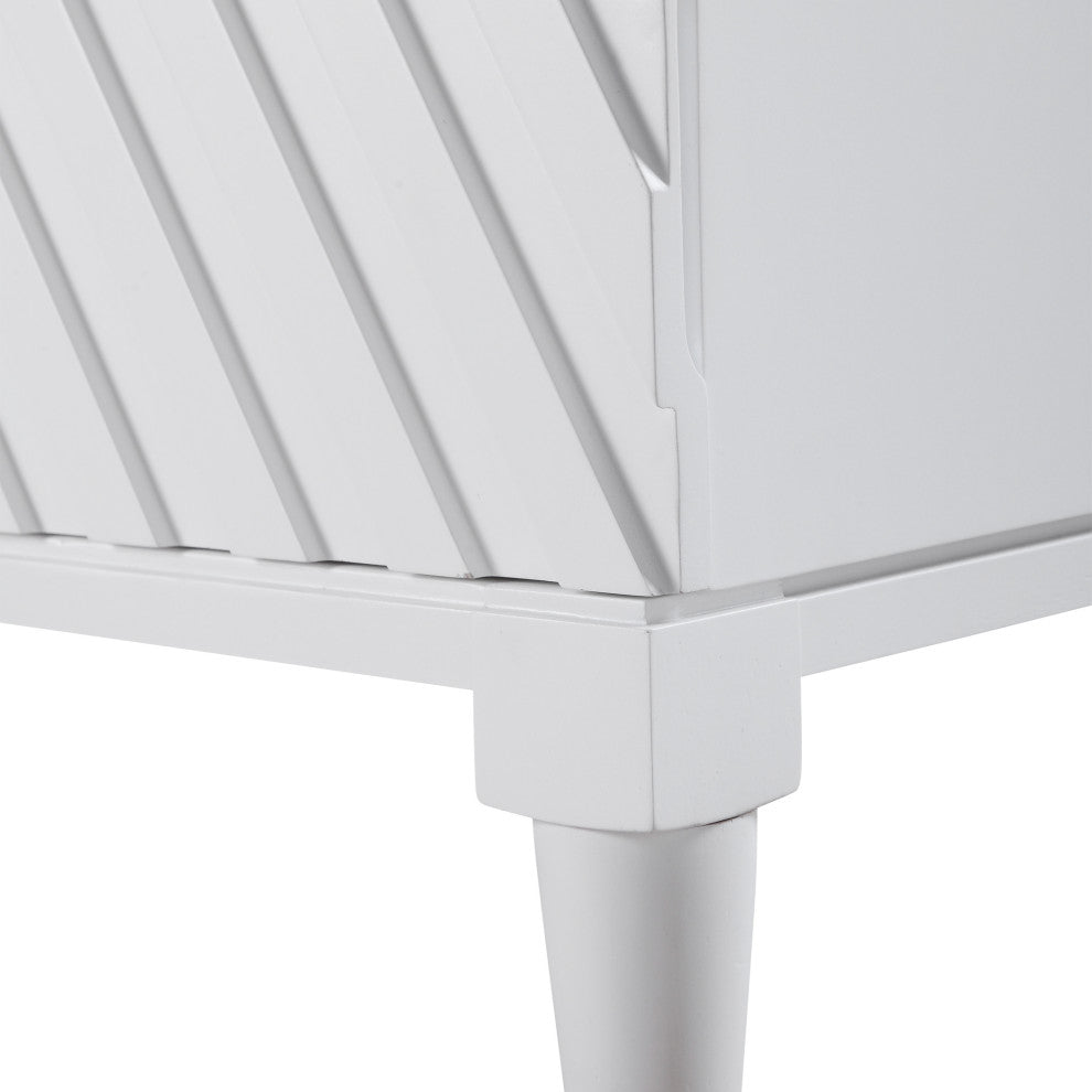 Close-up of a corner/edge on a white background