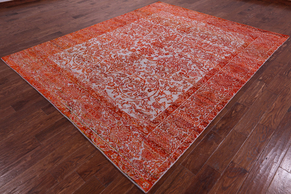 7' 11" X 9' 10" Persian Handmade Wool & Silk Rug - Q15810