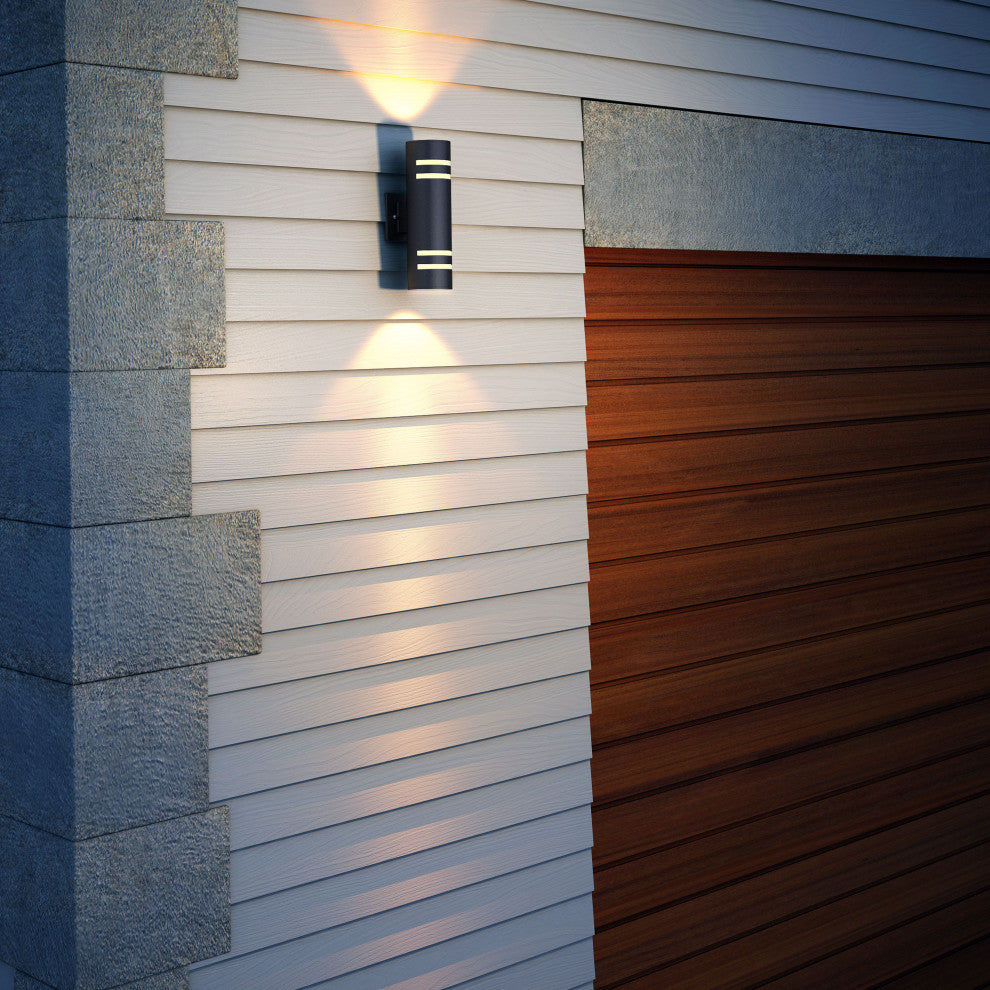 V3 Outdoor Light