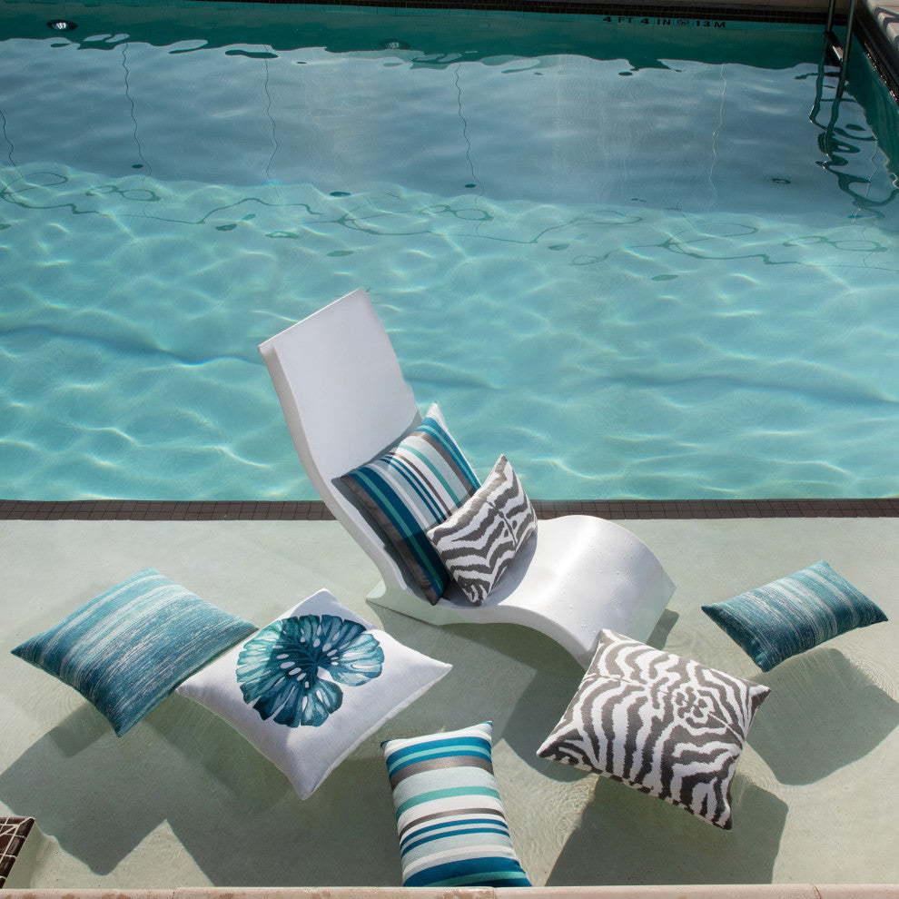 Texture Lagoon Indoor/Outdoor Performance Pillow, 20"x20"