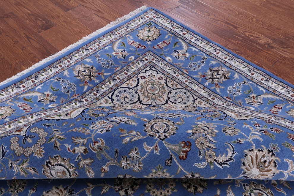 8' Square Persian Nain Handmade Wool & Silk Rug - Q13142