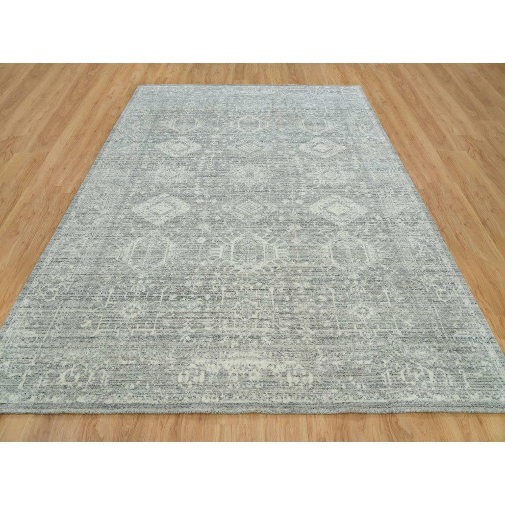 Cloudy Gray Karajeh Design 100% Wool Hand Loomed Oriental Rug, 8'11"x12'