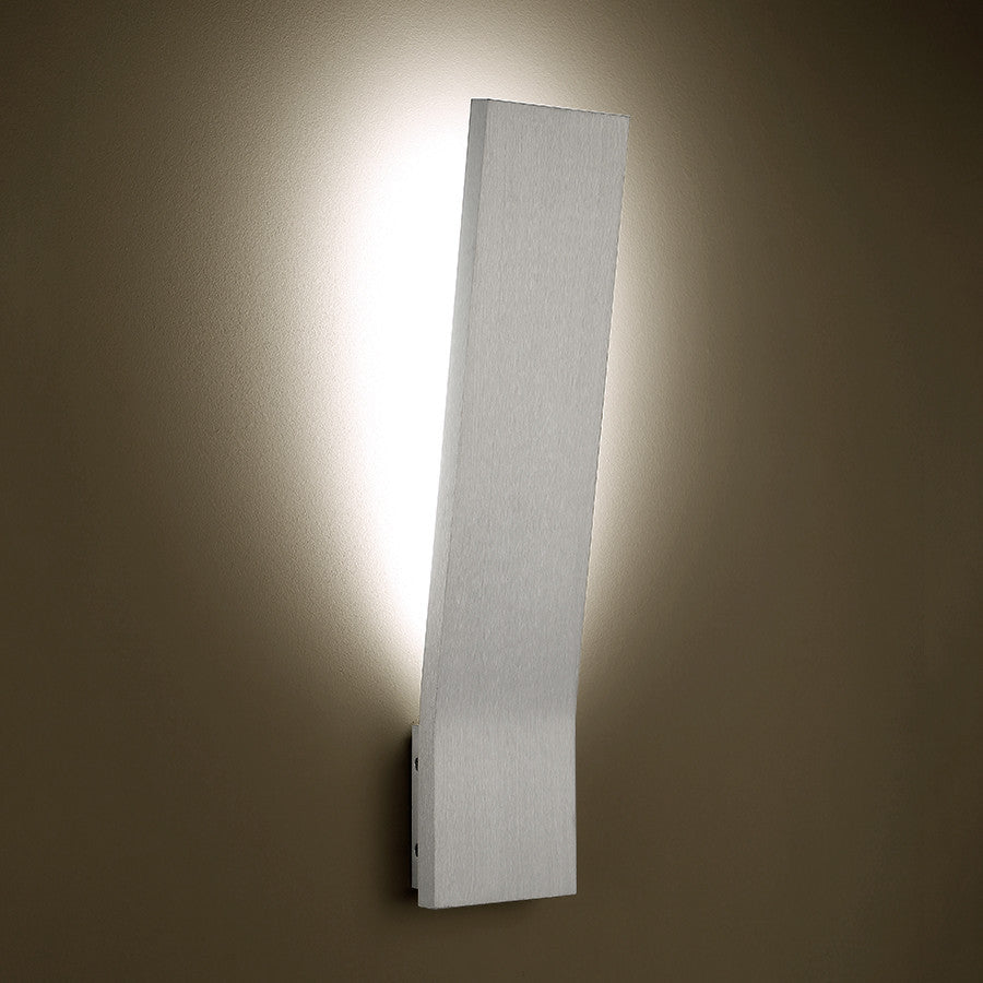 Modern Forms Blade 22" LED Outdoor Wall Sconce in Brushed Aluminum