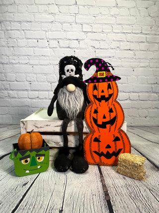 Autumn Gnomes, Black