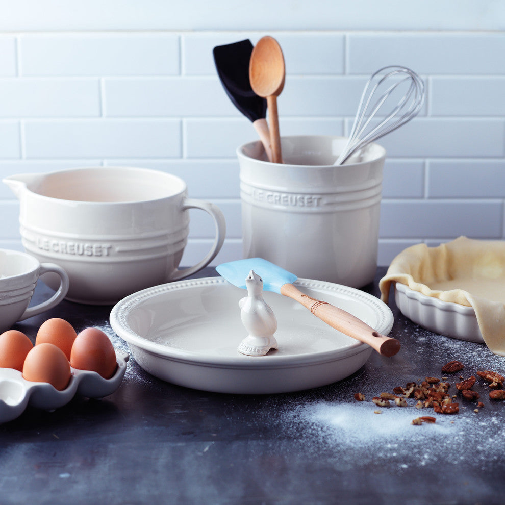 Le Creuset Stoneware Pie Dish, 24 cm, Almond