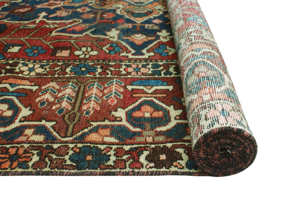 Fine Vintage Bakhtiari Hank Red/Navy Rug, 9'10 x 11'5