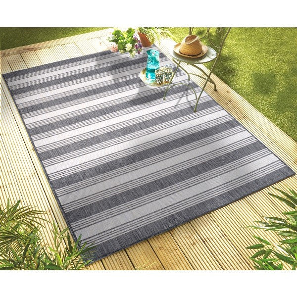 5" x 7" Gray Striped Indoor Outdoor Area Rug