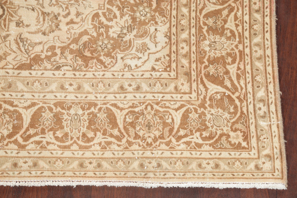 Consigned, Vintage-Style Faded Persian Traditional Handmade Area Rug, Brown, 6x9