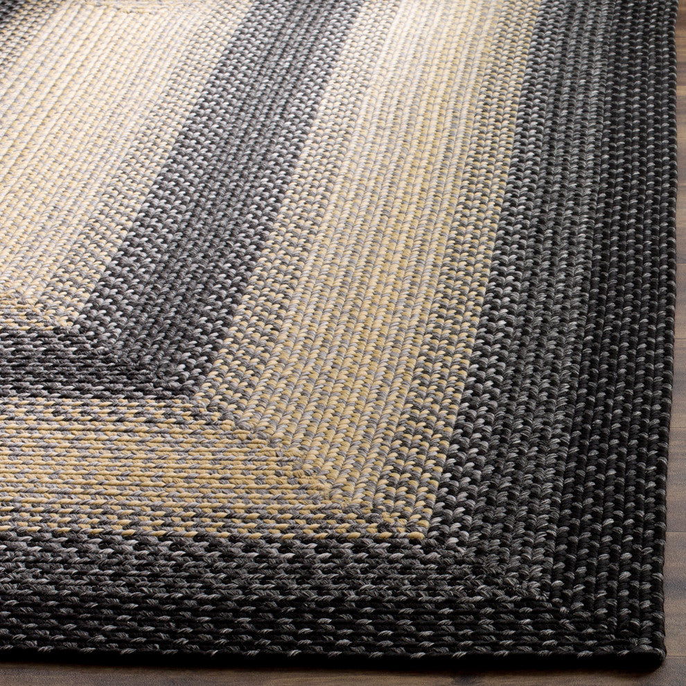 Safavieh Braided Collection BRD311 Rug, Black/Grey, 2'6"x4'