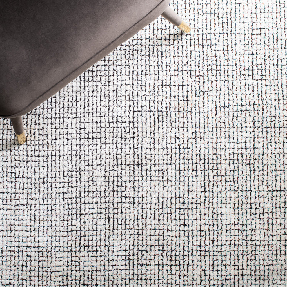 Safavieh Couture Abstract Collection, ABT470 Rug, Ivory/Black, 4'x6'