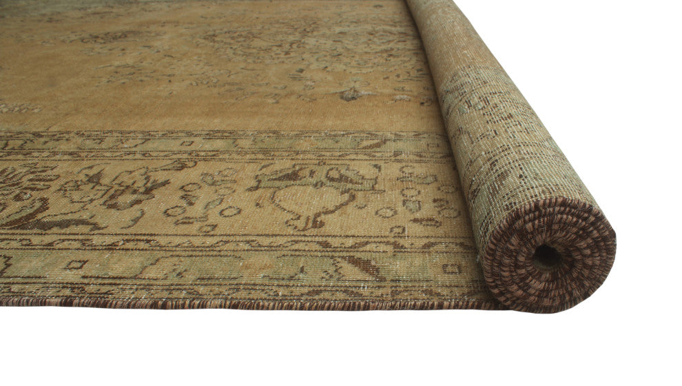 Fine Vintage Distressed Stan Gold Rug