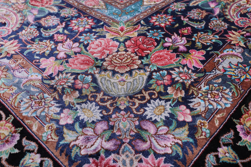 8' 0" X 10' 0'' Hand Knotted High End Persian 100% Silk Rug Q4779