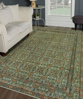 Semi Antique Beorht Beige/Red Rug, 6'5 x 9'7