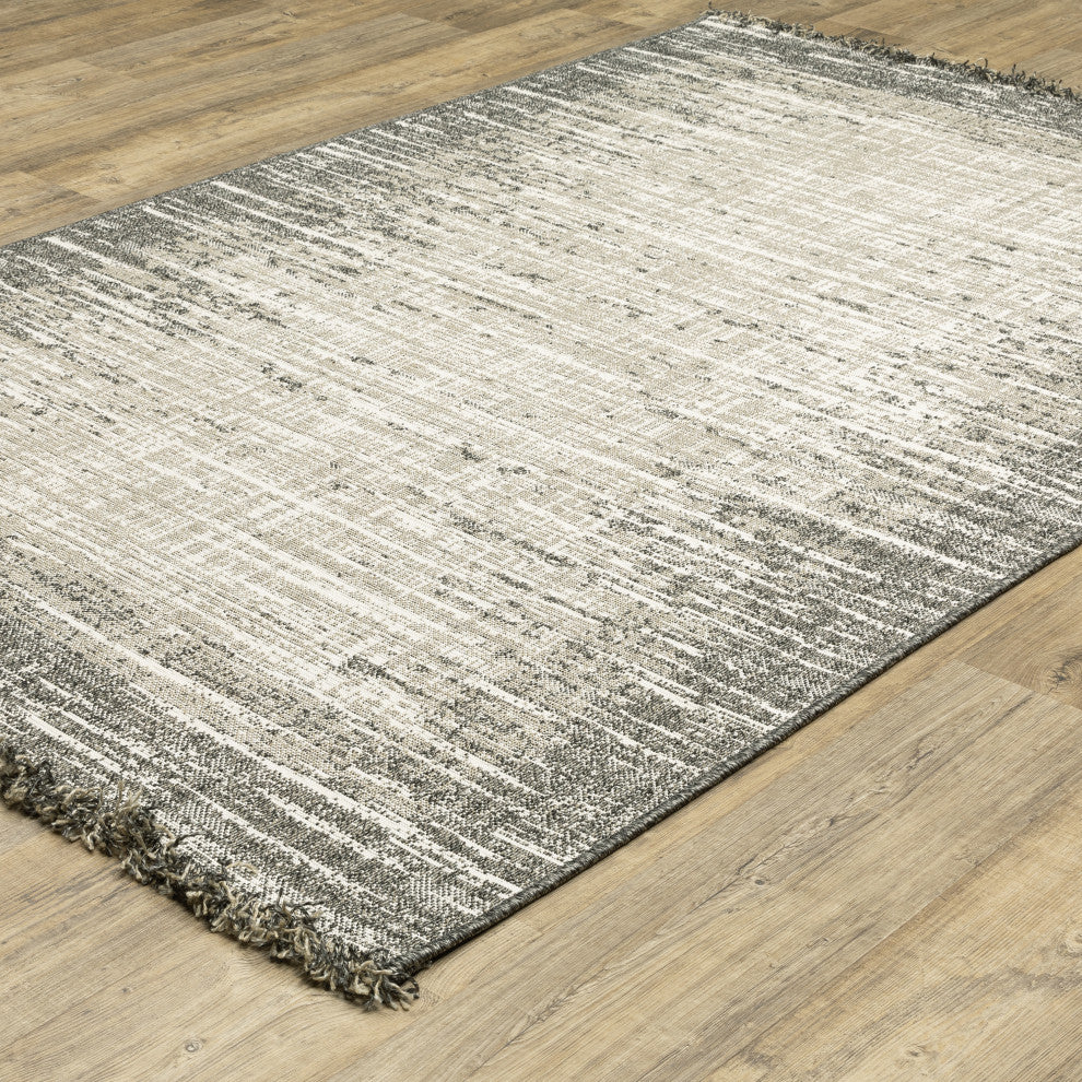 Genoa Weathered Beige/ Black Flatwoven Indoor-Outdoor Area Rug 5'3" x 7'3"