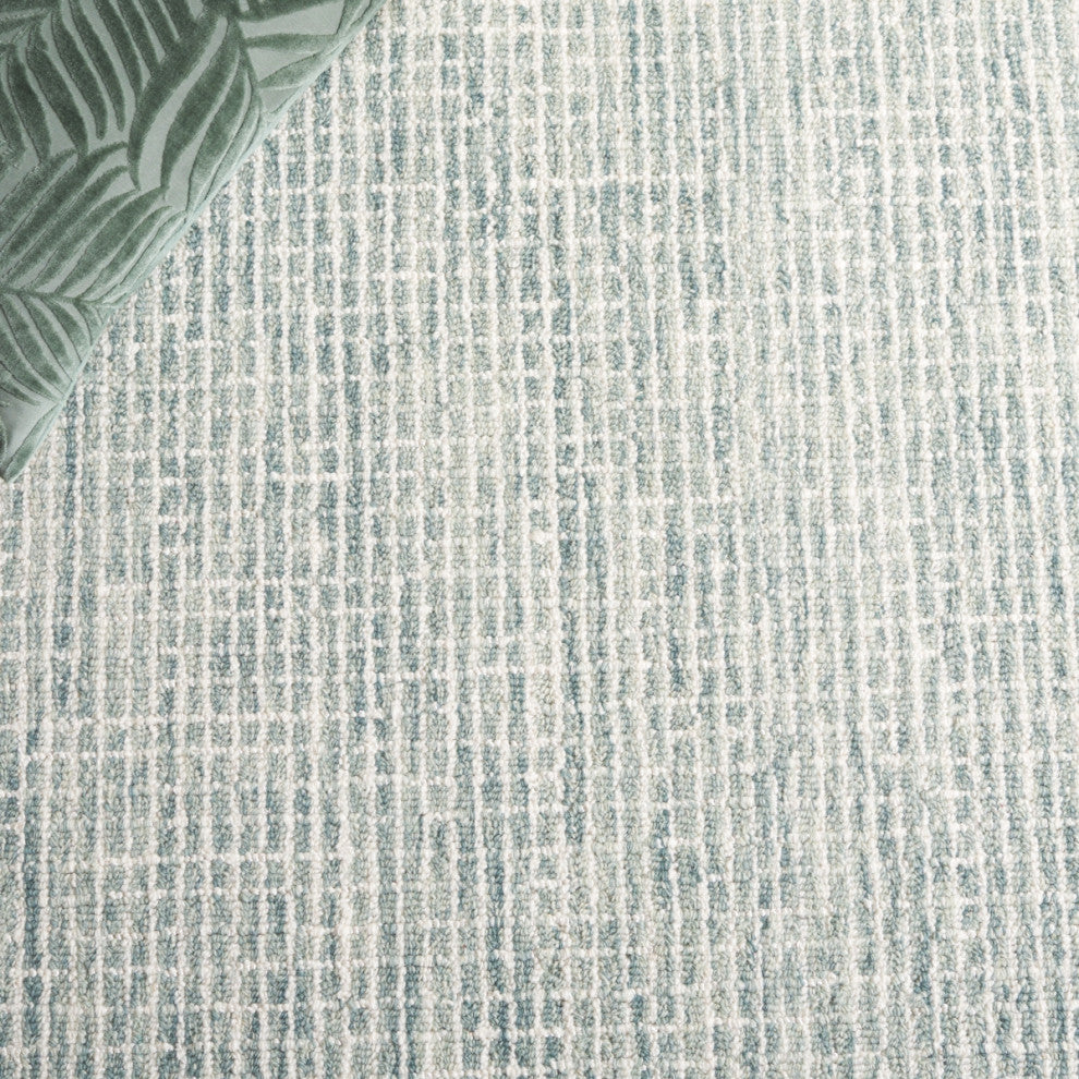 Safavieh Couture Ebony Collection EBN131 Rug, Green/Ivory, 6' Round