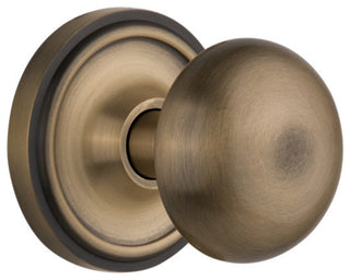 Double Classic Rosette With New York Knob, Antique Brass