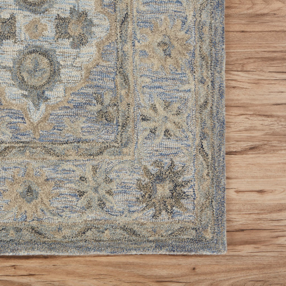 5" x 8" Blue and Tan Traditional Area Rug
