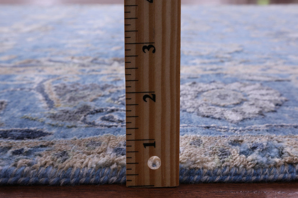 6' 1" X 9' 2" Hand Knotted Wool & Silk Persian Rug - Q13698