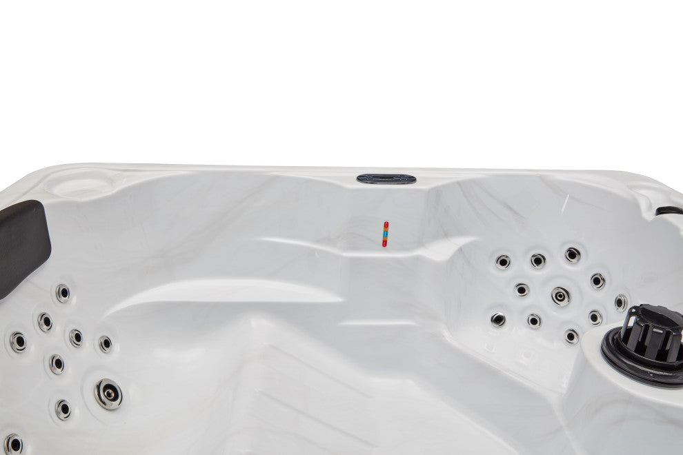 Luxury Spas Regal 4 Person Hot Tub with Ozonator