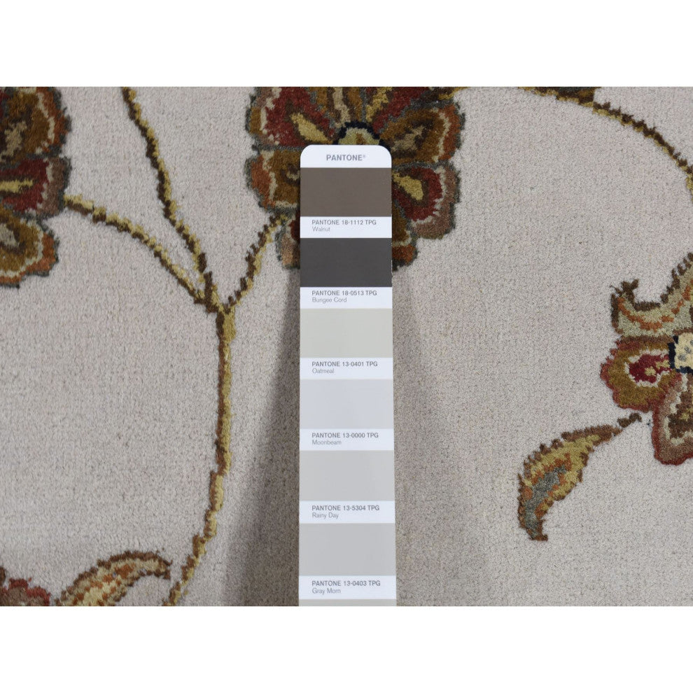 Timberwolf Gray, Rajasthan Design, Wool and Silk Hand Knotted Rug, 6'x9'2"