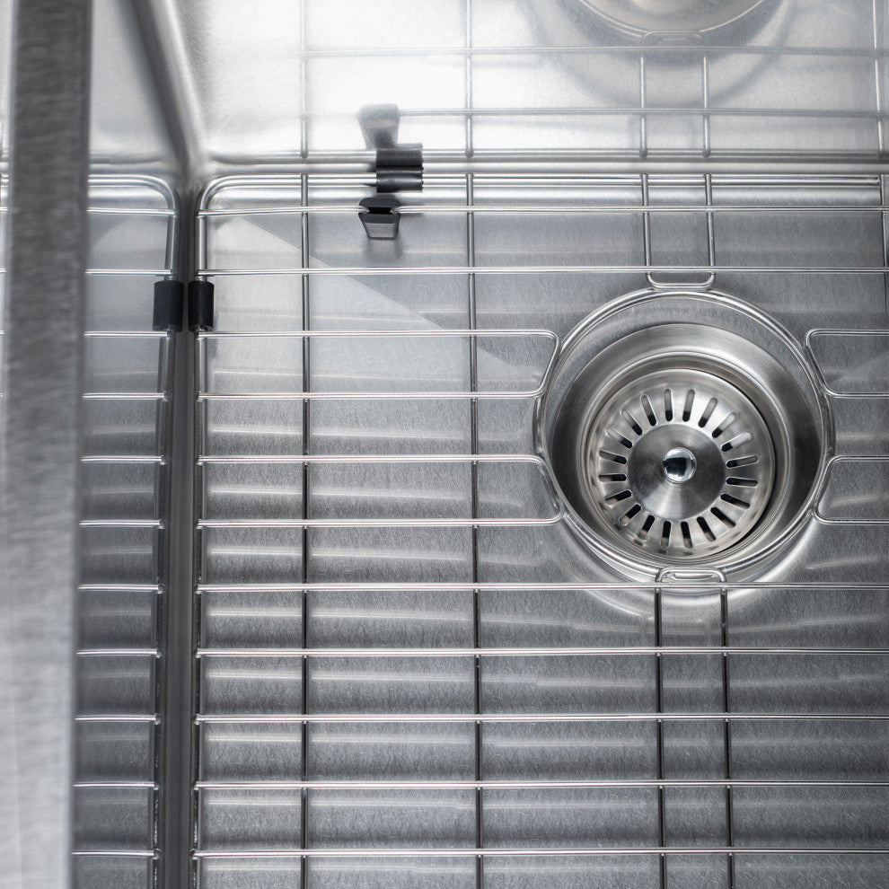 33" Garmisch Undermount Fingerprint Resistant Stainless Steel Kitchen Sink
