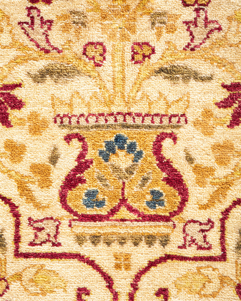 Sofia, One-of-a-Kind Hand-Knotted Area Rug Ivory, 6'2"x8'9"