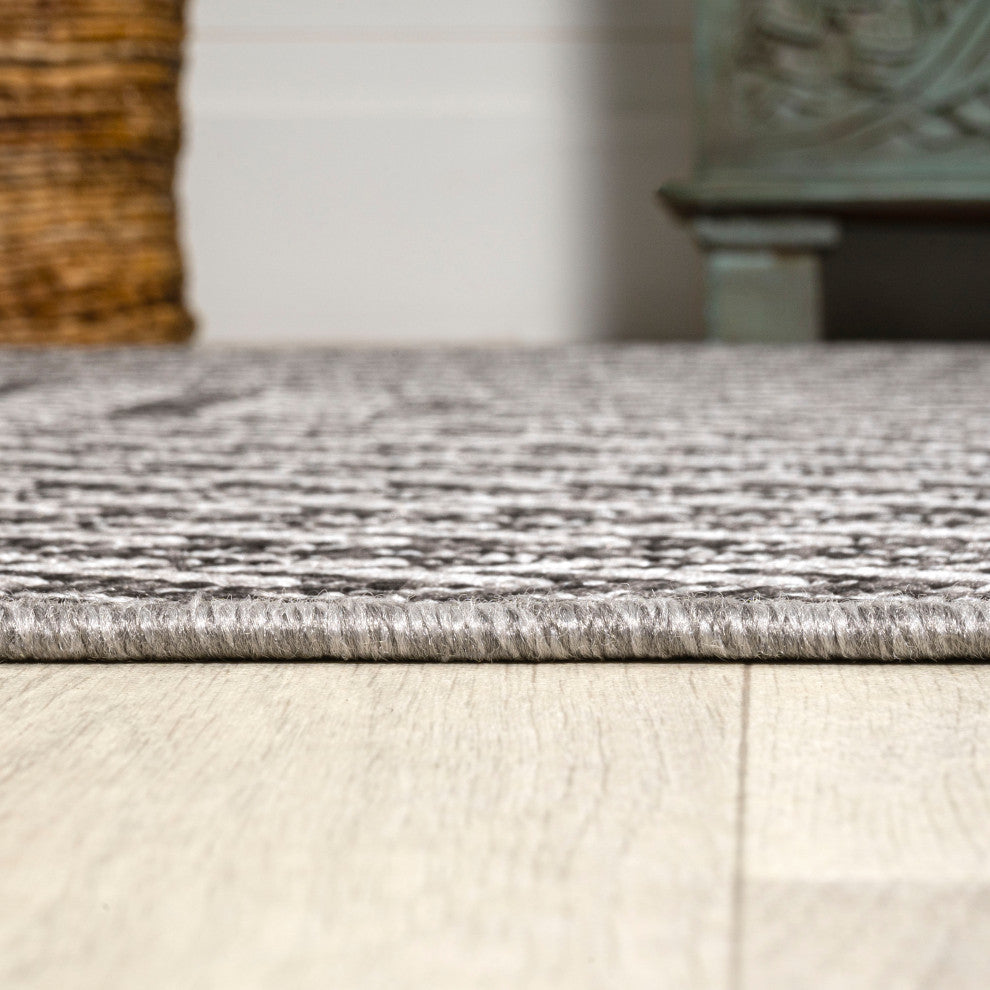 Chevron Modern Concentric Squares Indoor/Outdoor Area Rug, Black/Light Gray 8x10