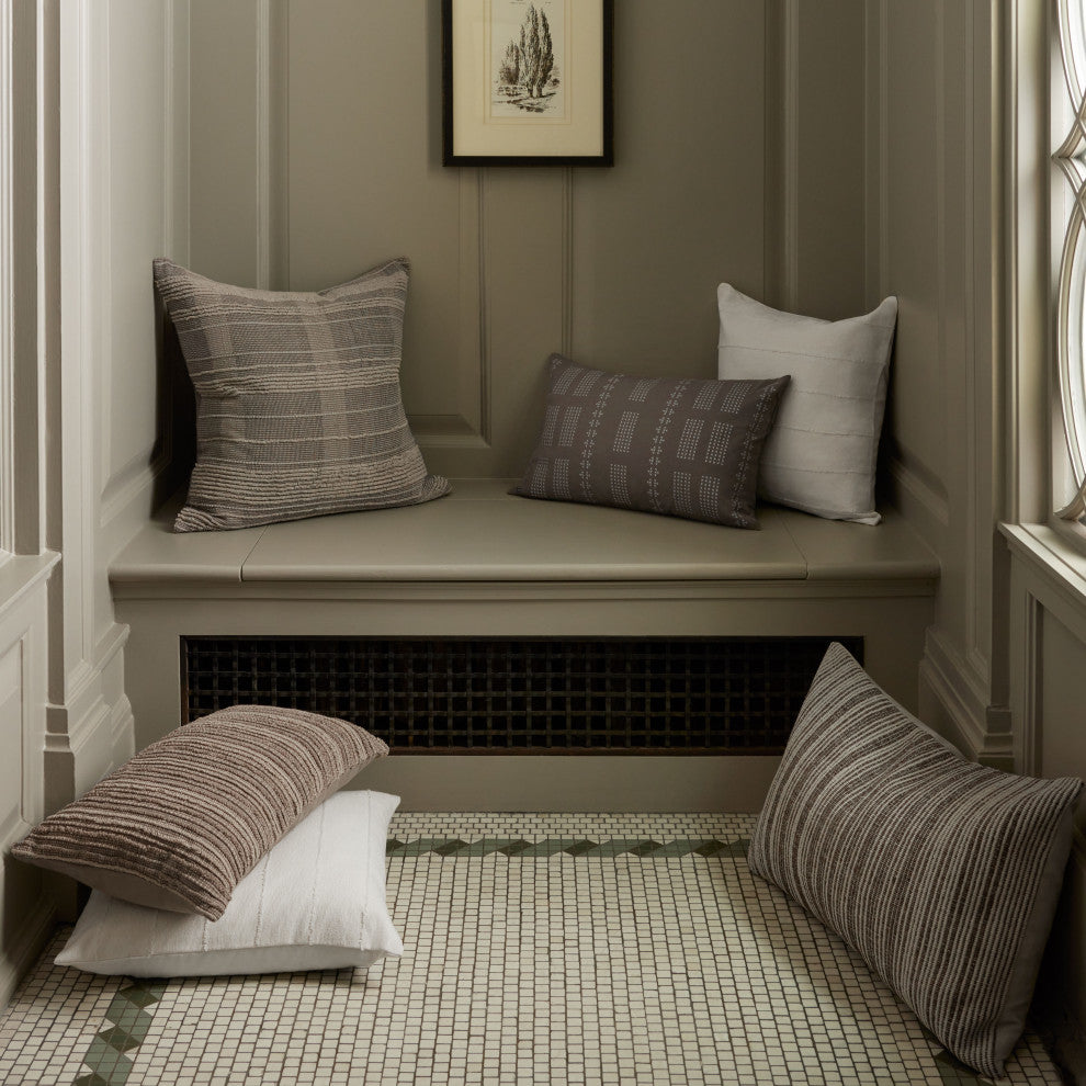 Jean Stoffer x Loloi Julia Ivory 18'' x 18'' Cover WithDown Pillow