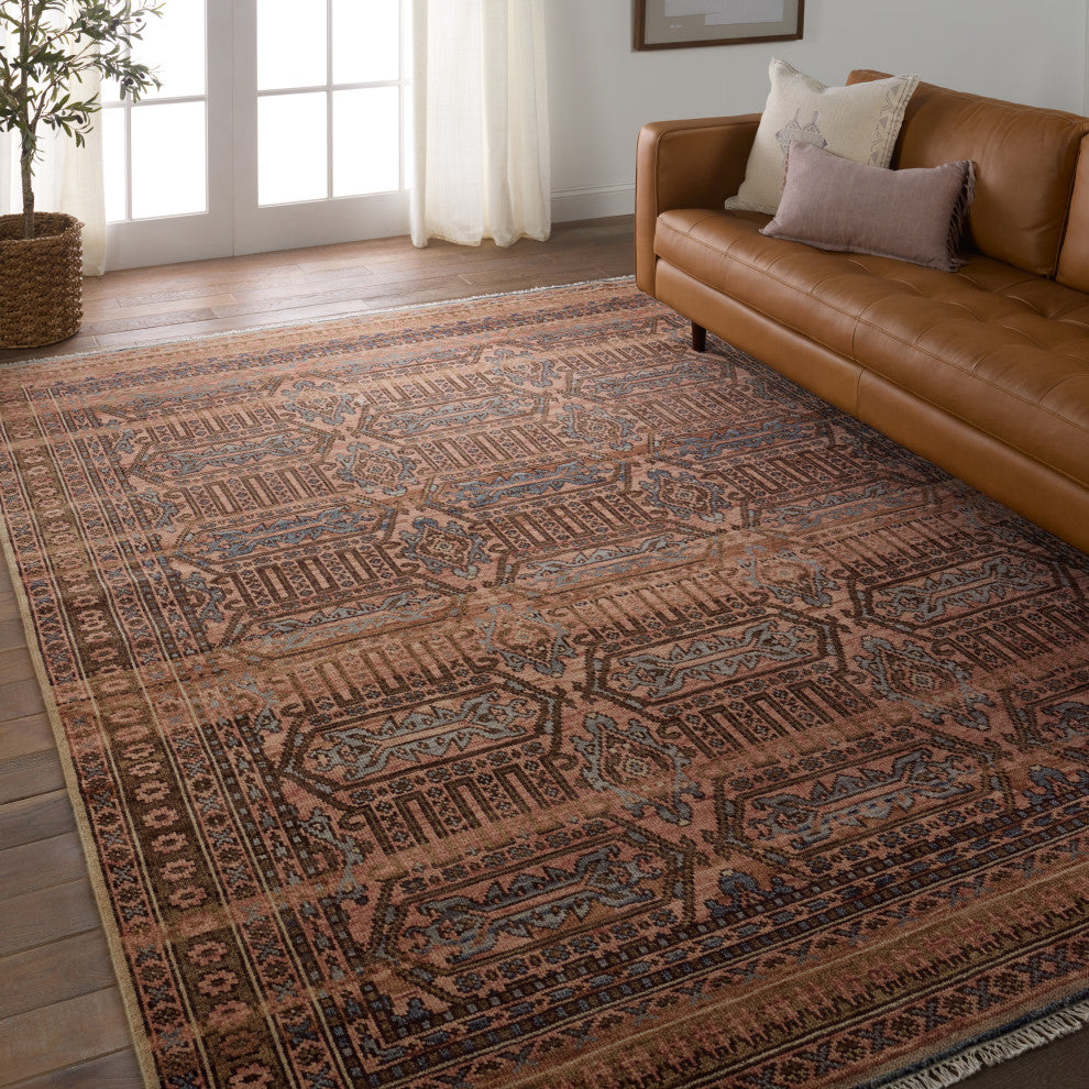 Leone Hand-Knotted Medallion Pink/ Blue Area Rug 5'6"X8'