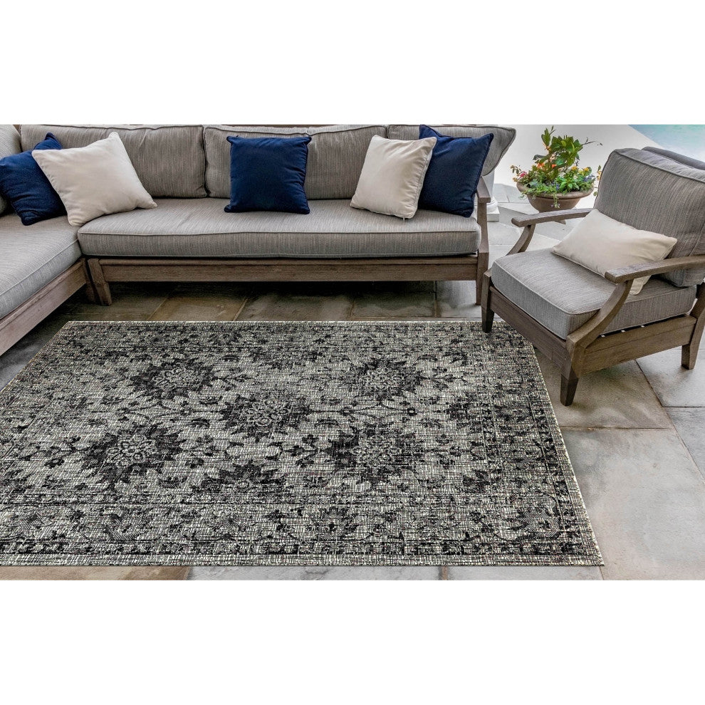 Carmel Vintage Floral Indoor/Outdoor Rug, Black, 7'10"x9'10"
