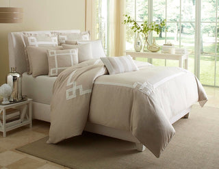 Aico Amini Avenue A Queen 9 pc Comforter Set in Natural