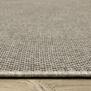Cannes Solid Diamond Grey/ Light Grey Indoor-Outdoor Area Rug 6'7" x 9'2"