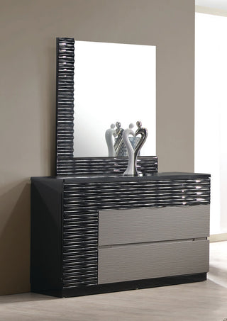 Romania Dresser and Mirror, 2-Piece Set