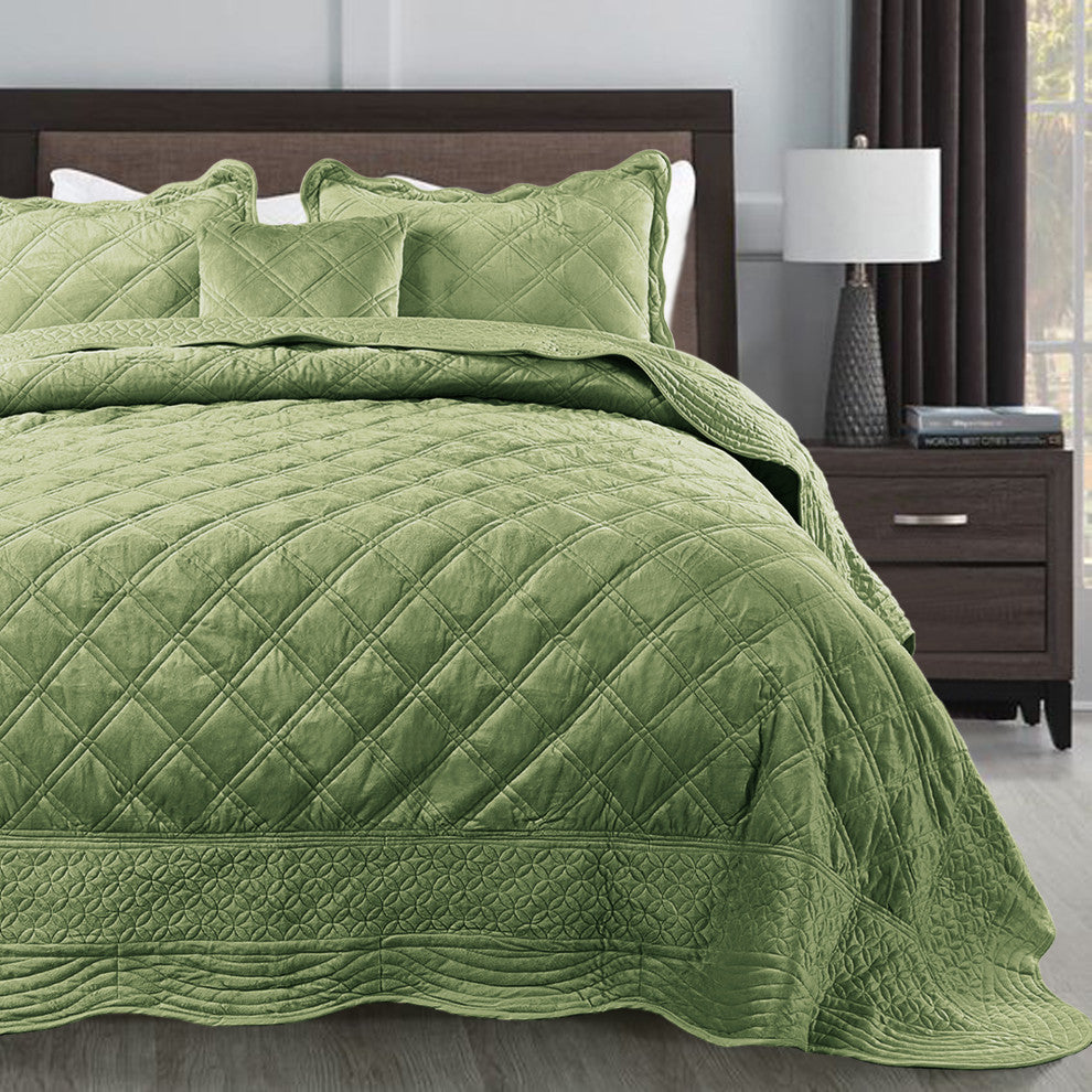 Supersoft Microplush Quilted 4-Piece Bed Spread Set, Sage, King