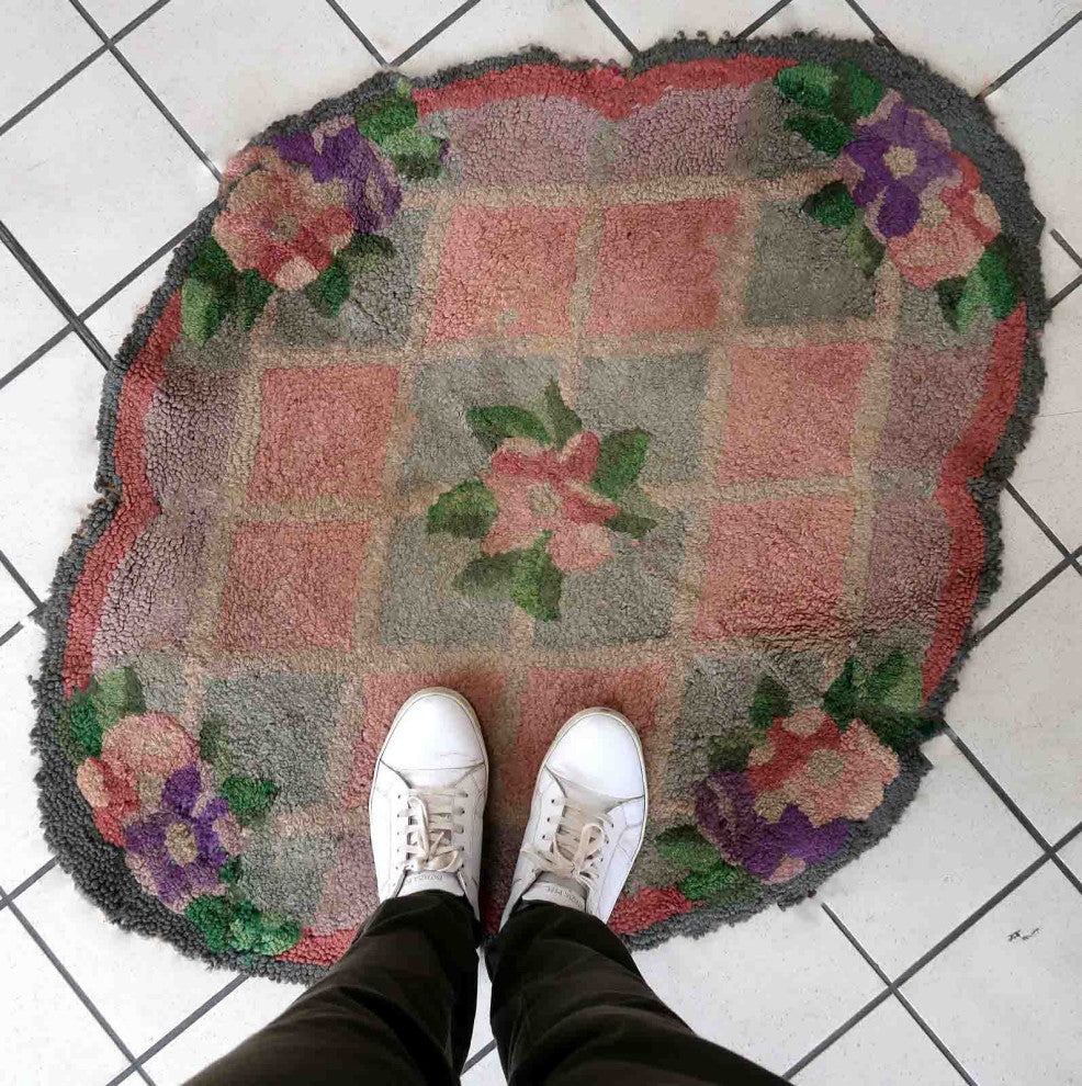 Handmade Vintage American Hooked Rug 2.9'x3.7', 90cmx115cm 1960s
