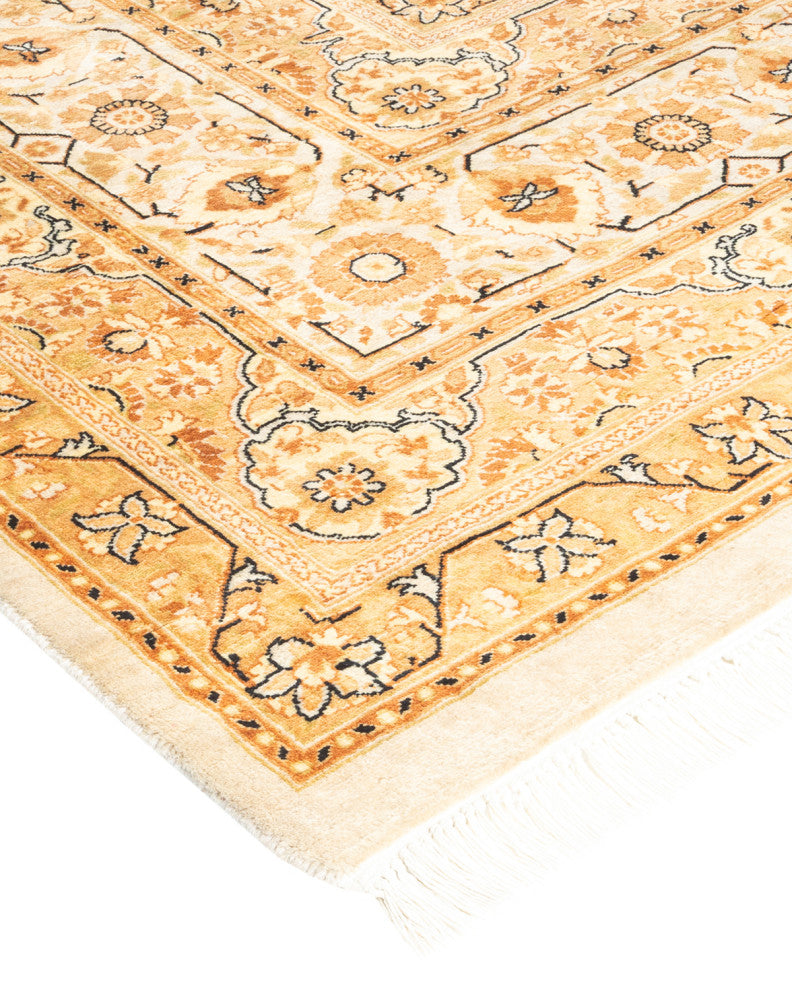 Momauk One-of-a-Kind Hand-Knotted Area Rug Ivory, 8'2"x10'3"