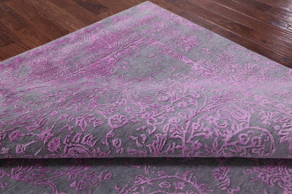 8' 1" X 10' 1" Persian Wool and Silk Hand-Knotted Rug Q6243