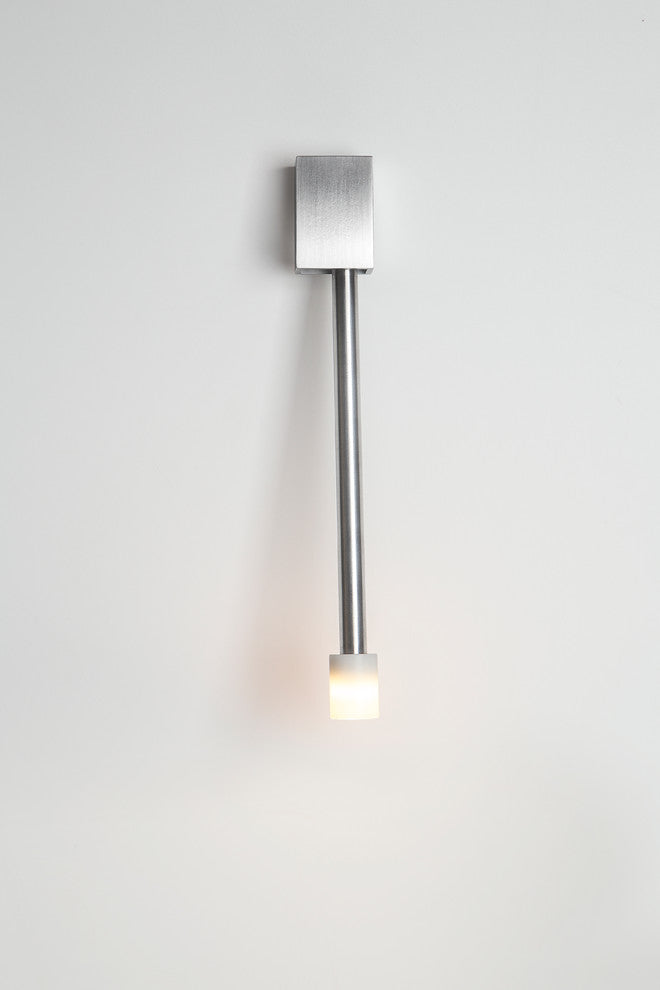 Libri LED Plug In Reading Sconce, Brushed Aluminum, Orientation: Left Mount