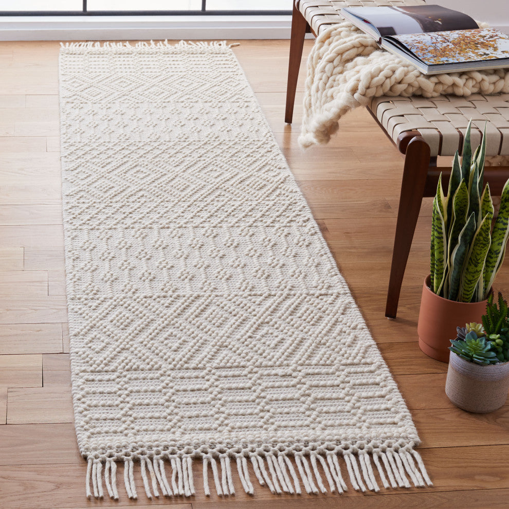 Safavieh Couture Natura Collection NAT852 Rug, Ivory, 2'3"x8'