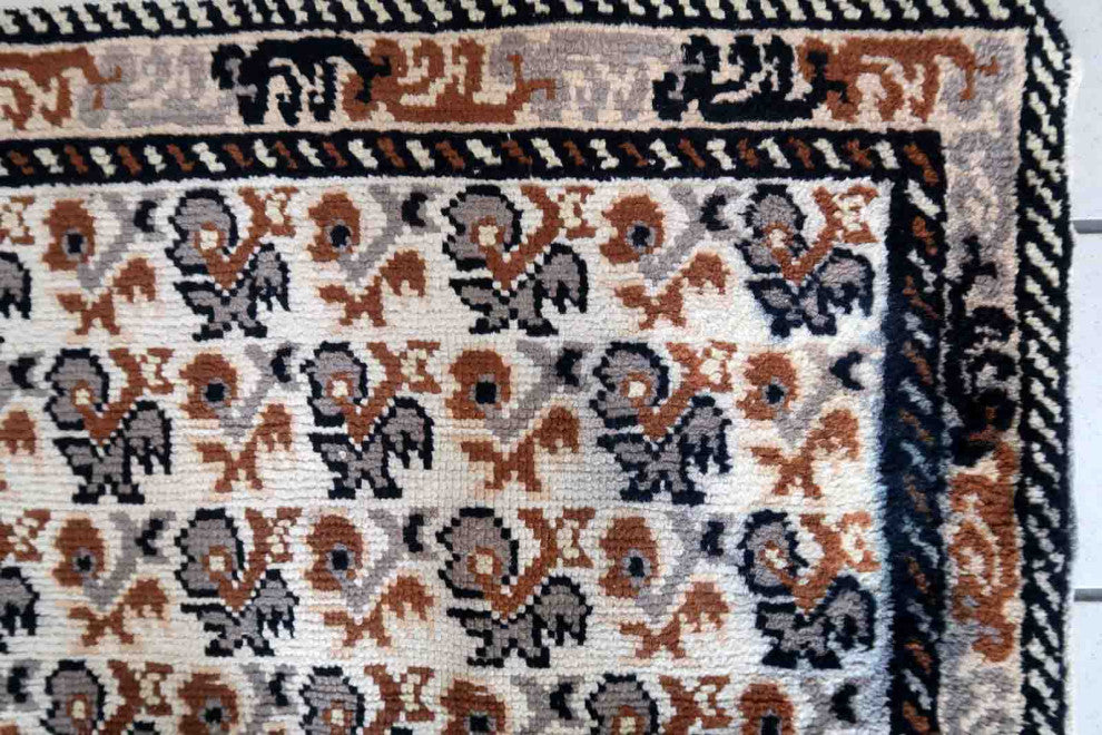 Vintage French Savonnerie Rug 2.7'x4.5', 83cmx138cm 1960s