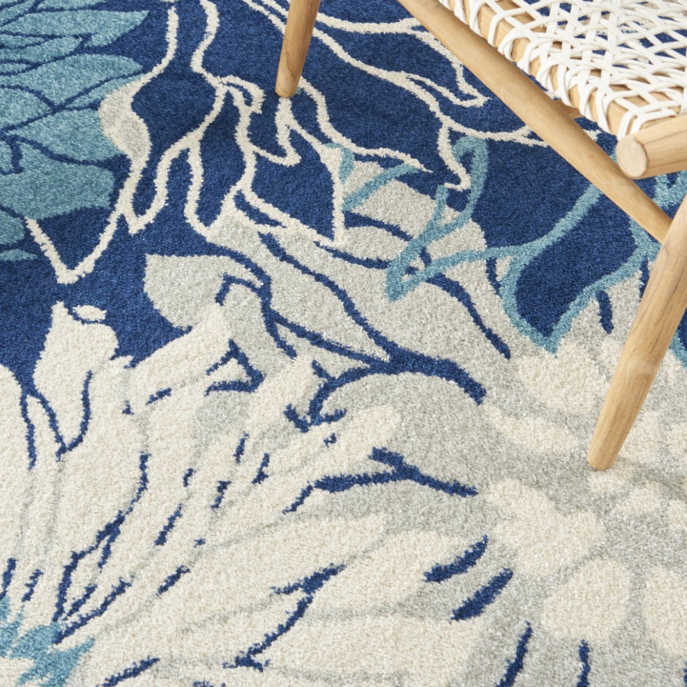 8' Blue And Ivory Round Floral Dhurrie Area Rug