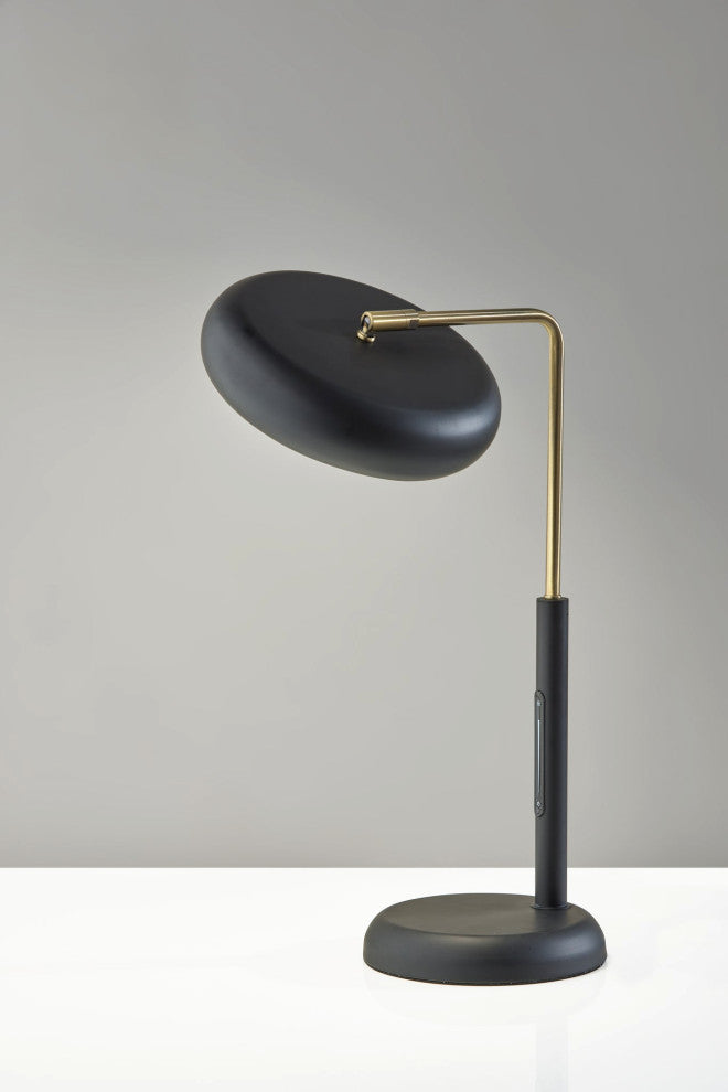 Lawson LED Table Lamp w. Smart Switch