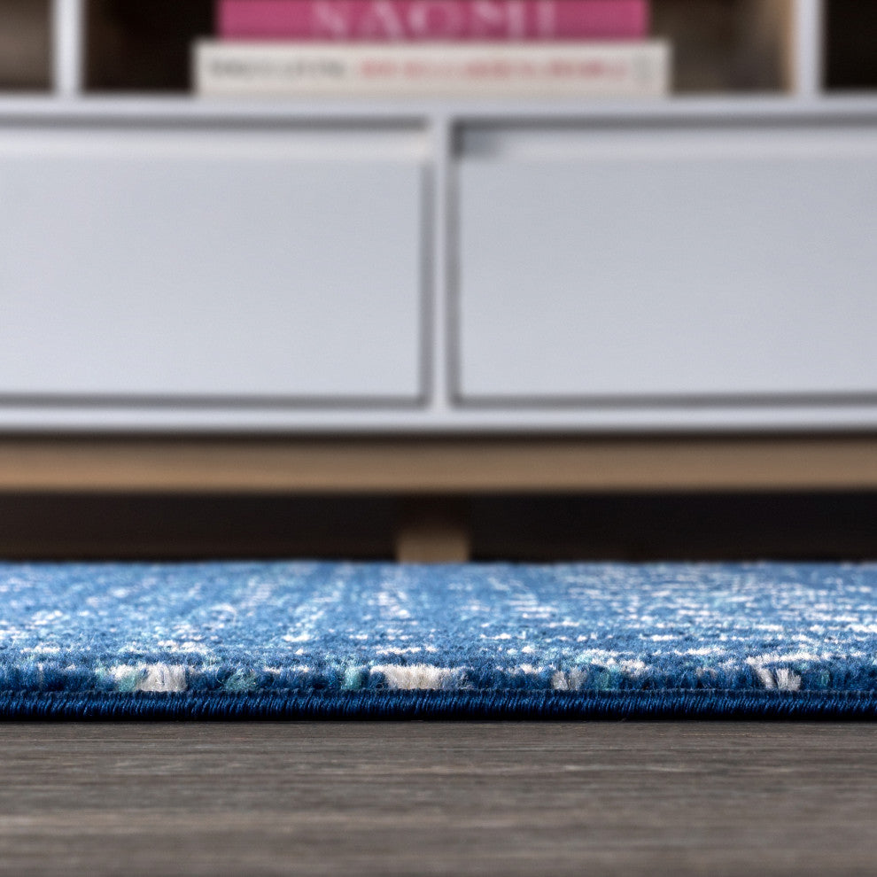 Moroccan HYPE Boho Vintage Diamond Runner Rug, Blue/White, 4 X 6